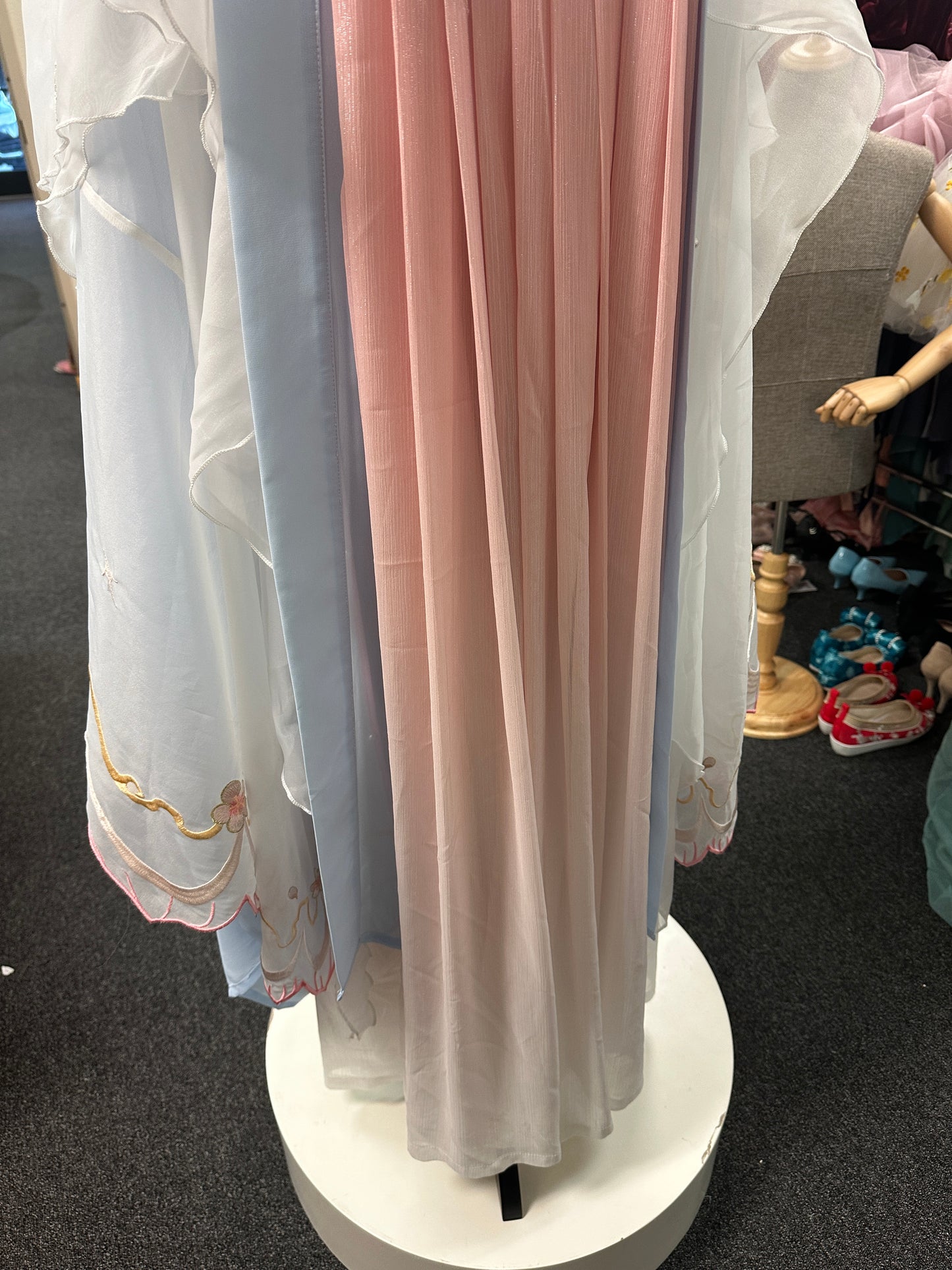 唐制-诃子裙 春未晚 Spring Yet to Fade